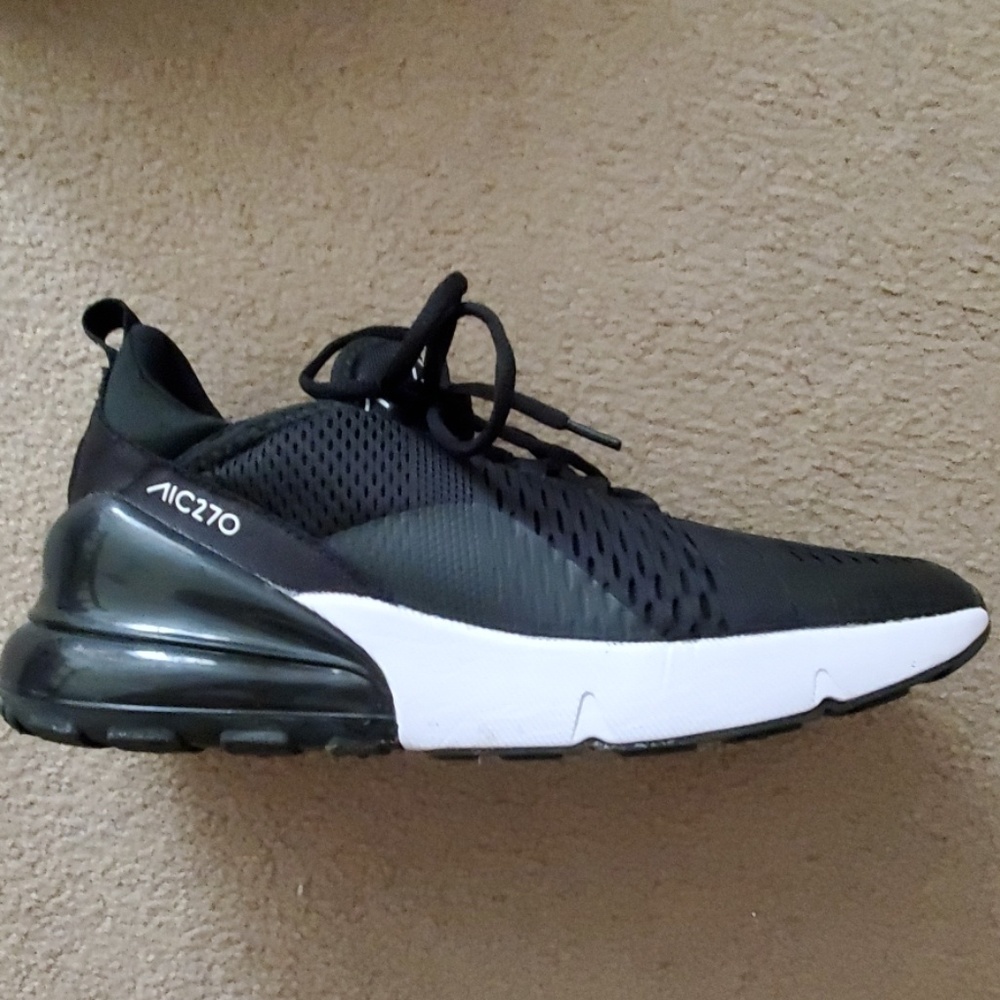 Nike Air 270